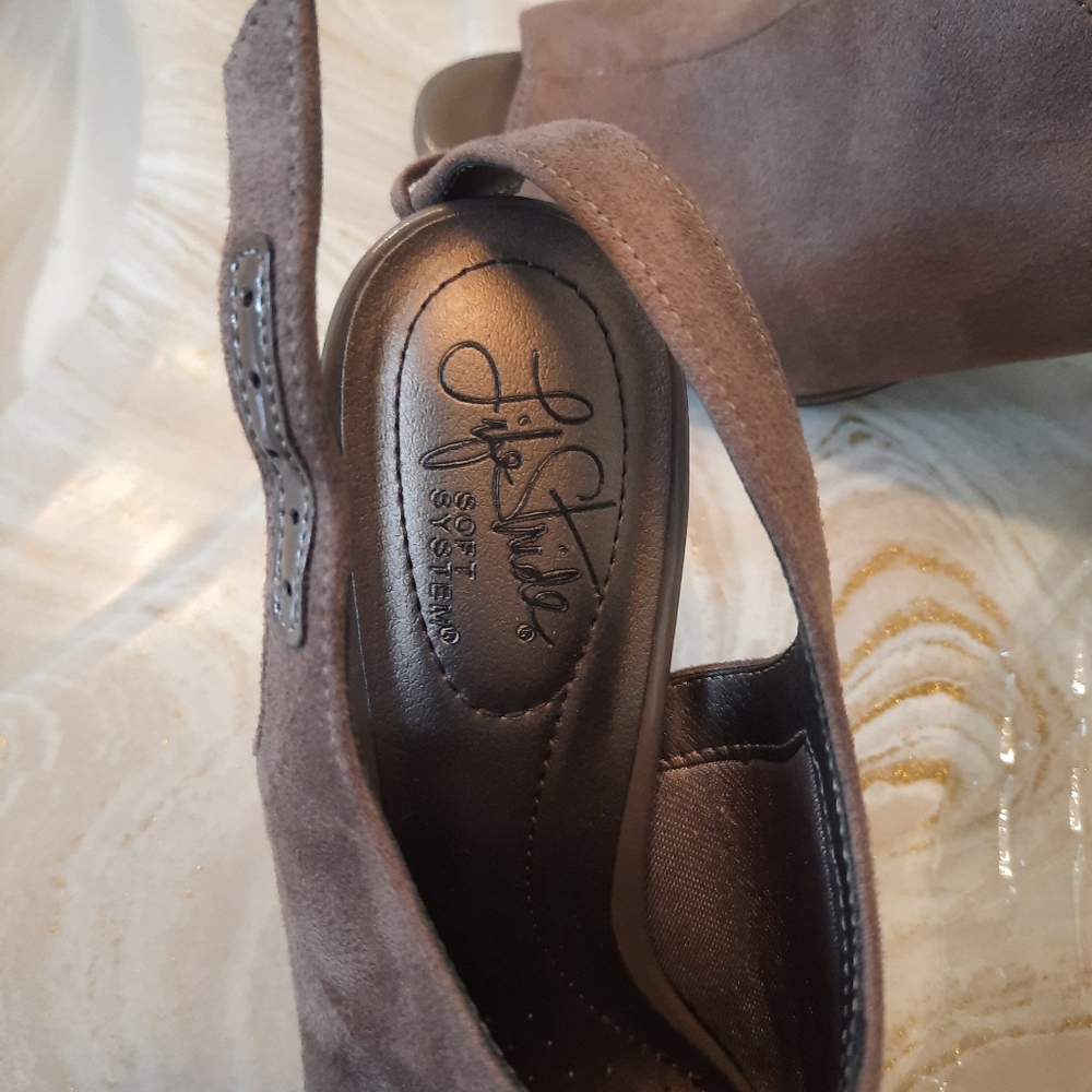 Suede Peep-Toe Heels - Picture 3 of 3
